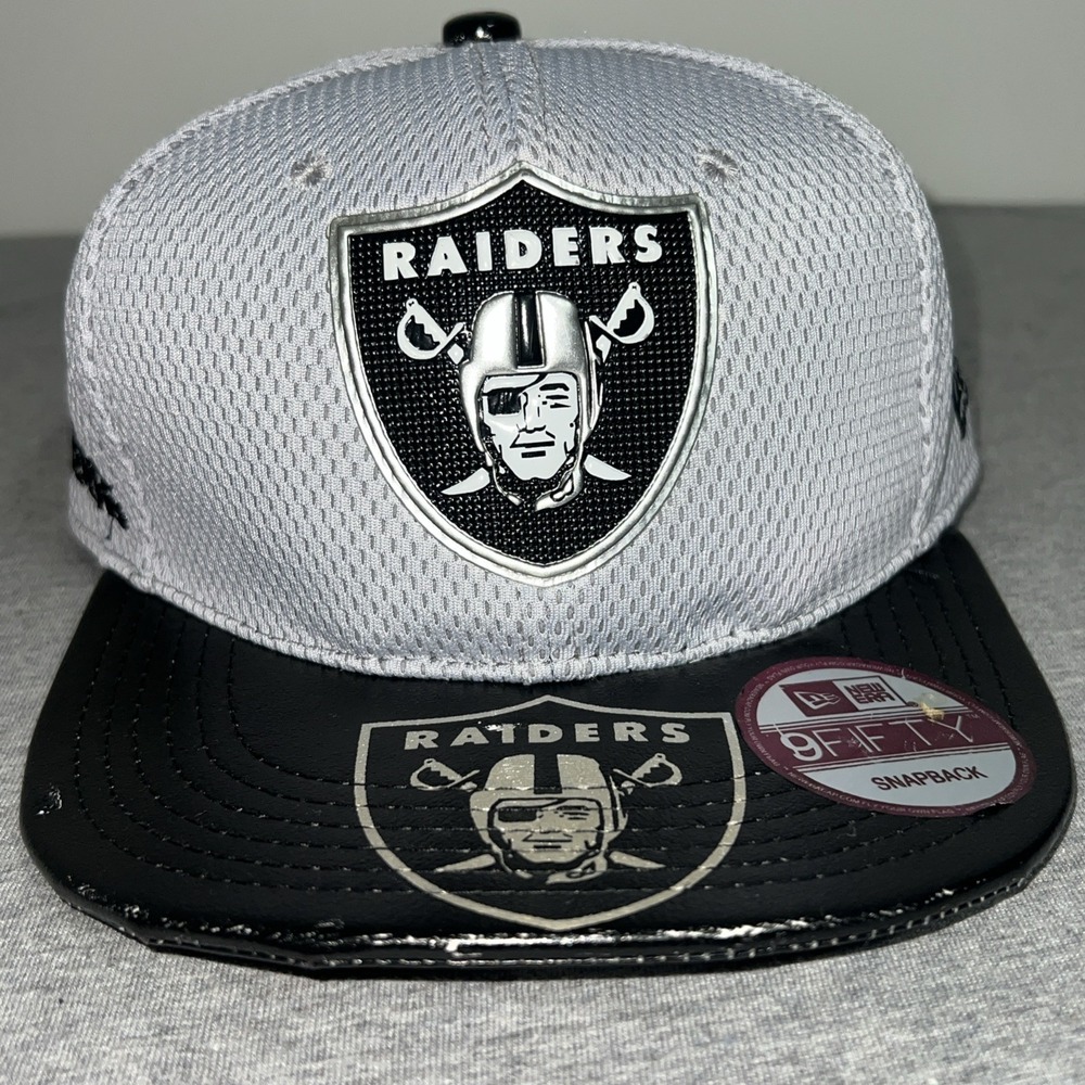 Las Vegas Raiders New Era 9Fifty Hat Vintage Collection Snap Back Black/Gray